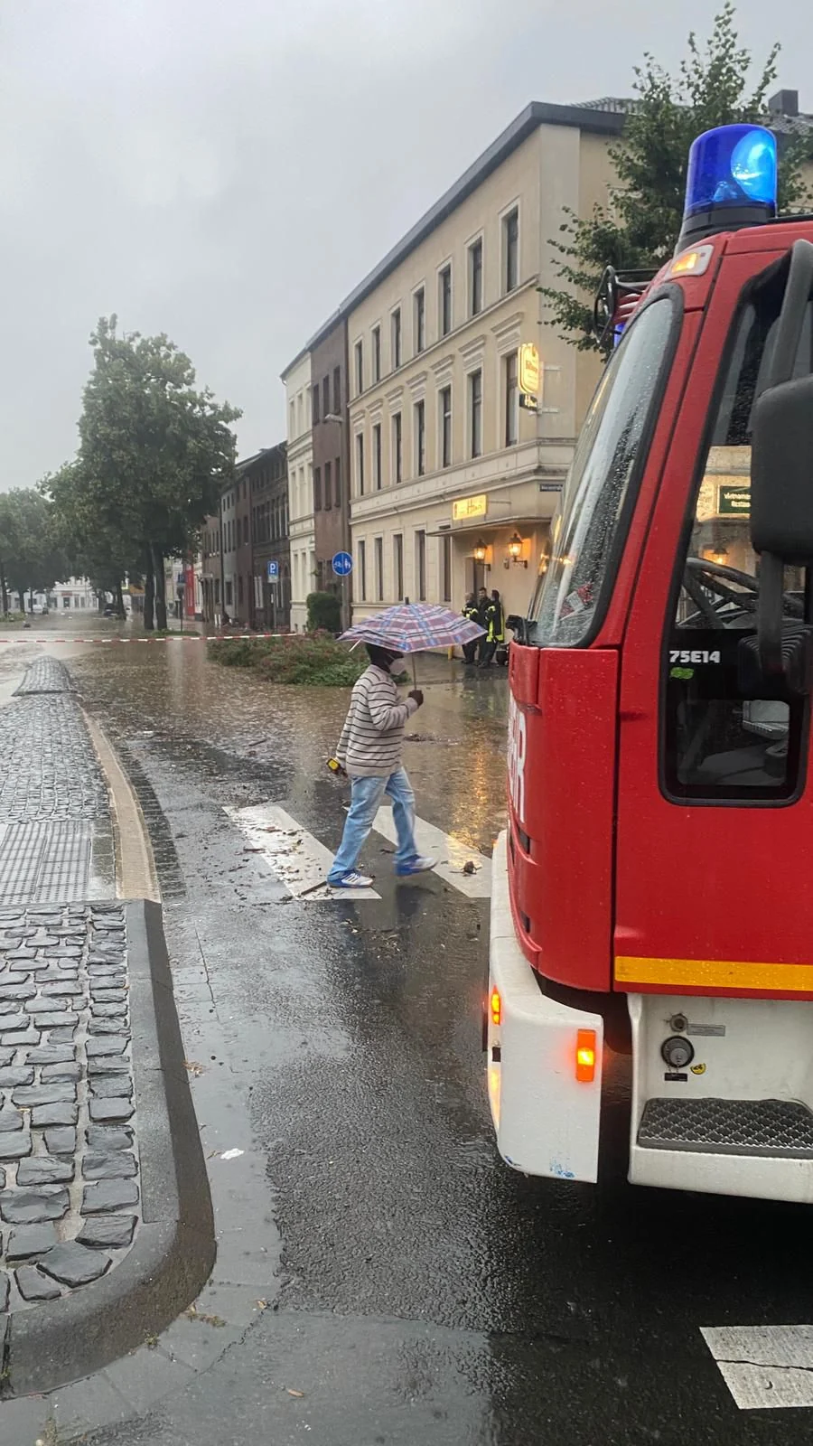 Starkregen kann Straßen in kurzer Zeit überfluten